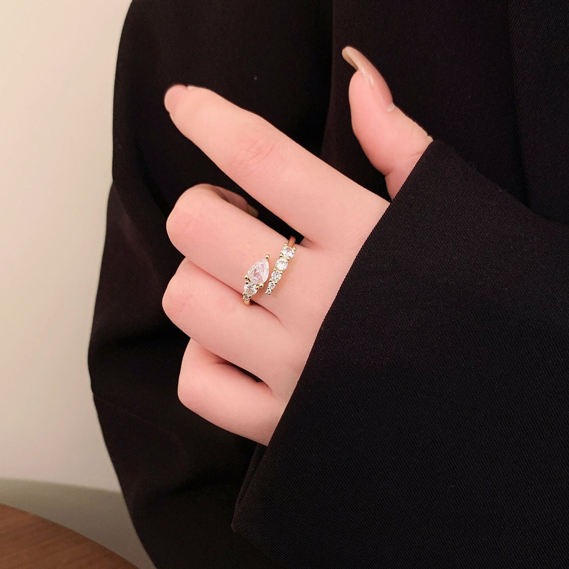 Light Luxury Minority High-grade Full Diamond Snake Ring - Norellé
