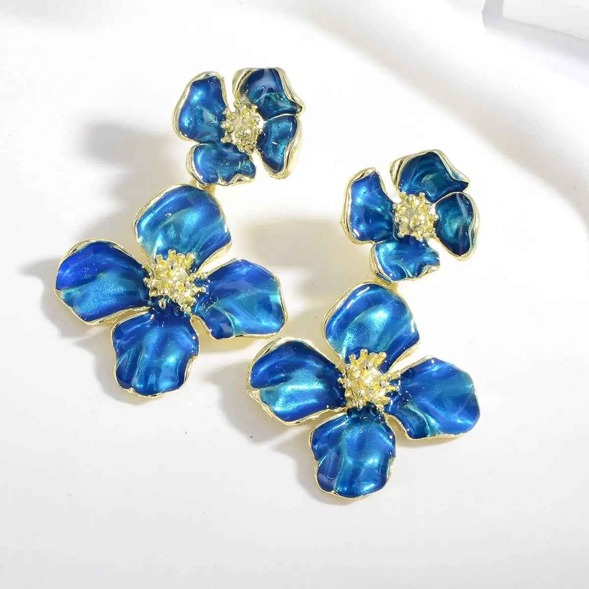 Drop Oil Camellia Earrings Hong Kong Style Retro - Norellé