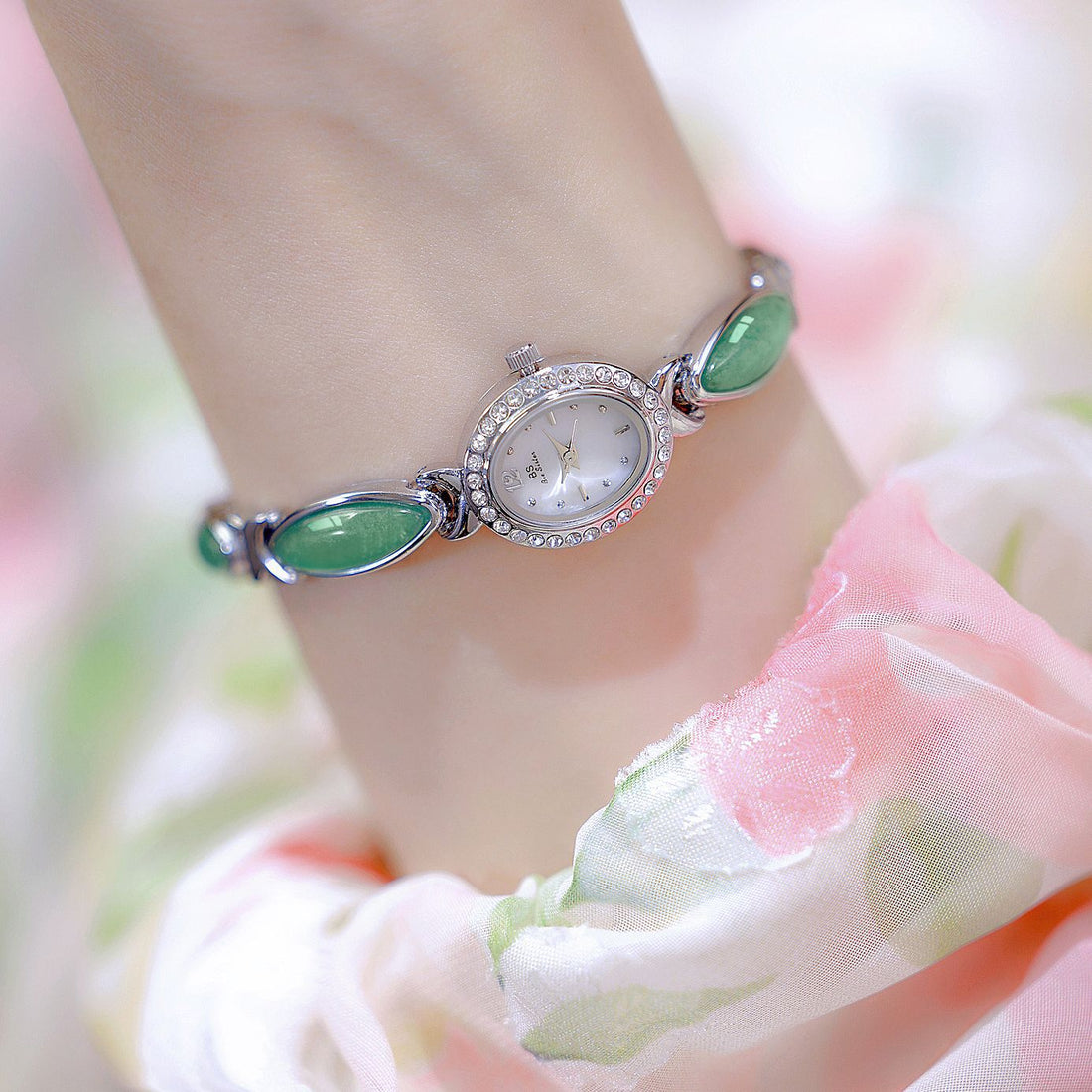 Natural Dongling Stone Hetian Jade Live Premium Chain Watch - Norellé