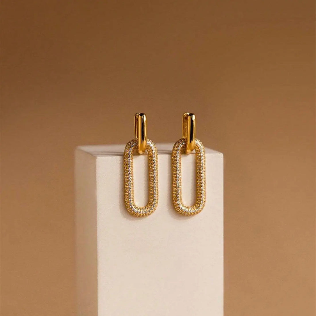 Fashion Special-interest Creative Lady Personalized Earrings - Norellé