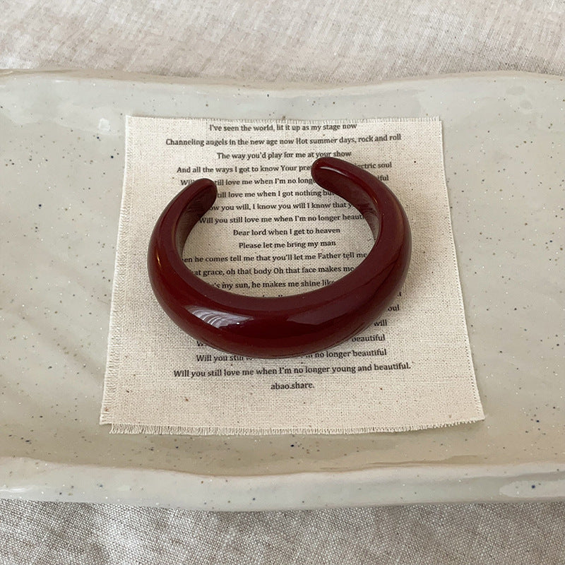 Women's Stylish Retro Minimalism Niche Resin Bracelet Ring - Norellé