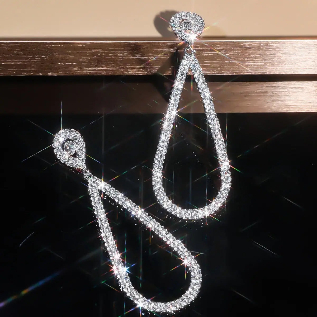 Exaggerated Rhinestone Geometric Earrings For Women - Norellé