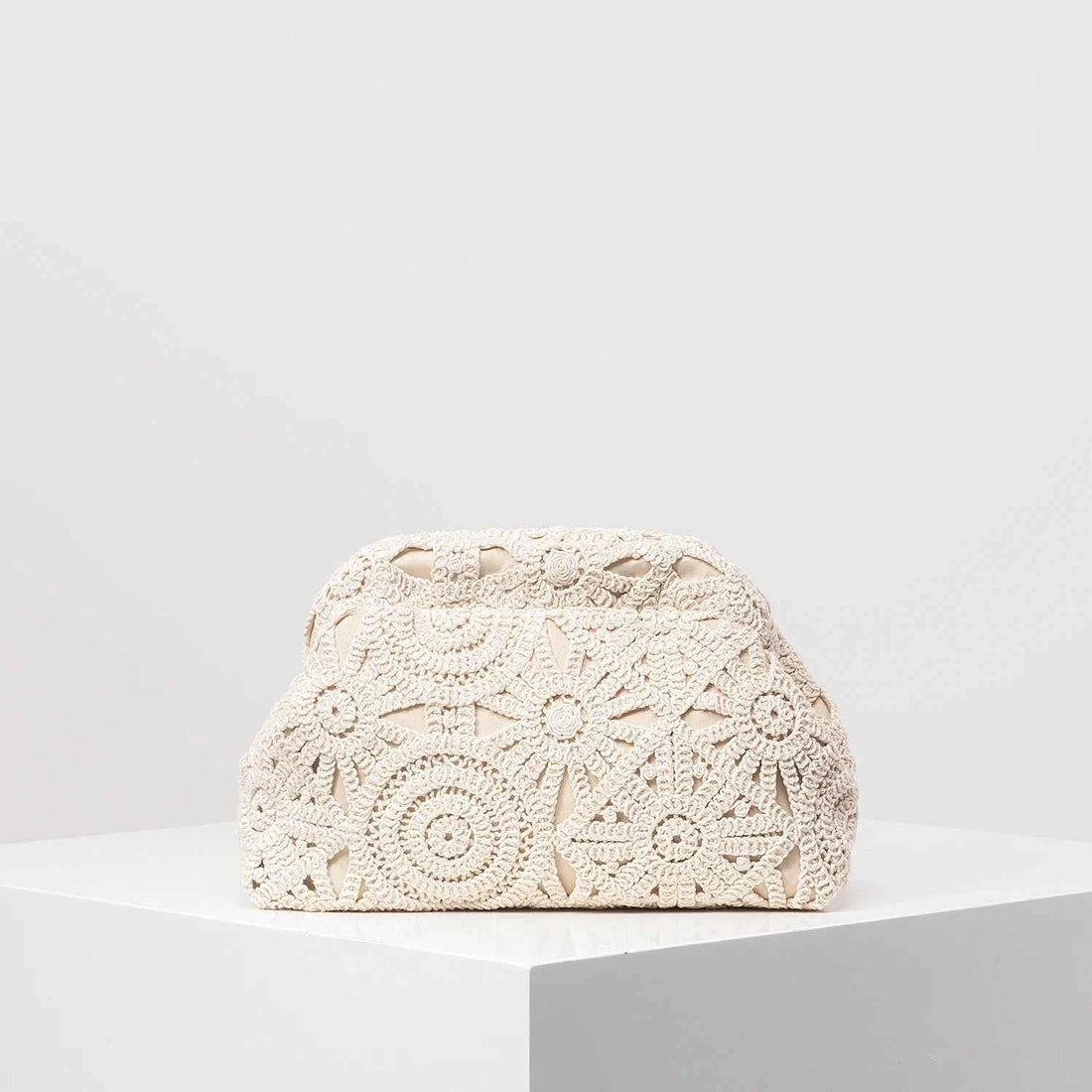 Pattern Hollow Woven Bag